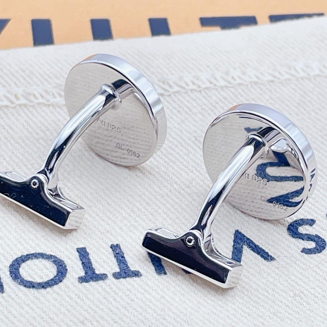 LOUIS VUITTON カフス　フルール　ブトンドゥマンシェット　シルバー