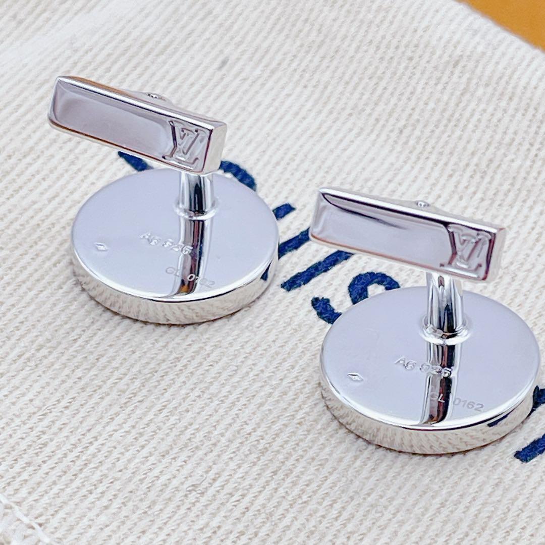 LOUIS VUITTON カフス　フルール　ブトンドゥマンシェット　シルバー