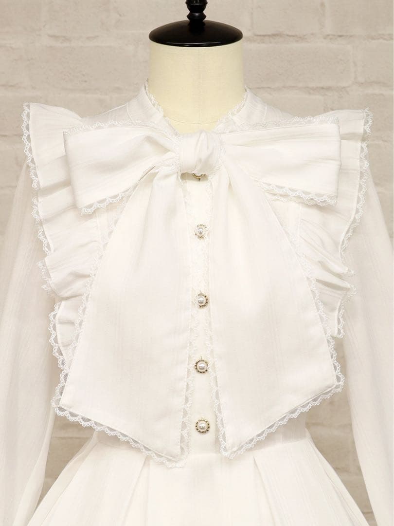 Amavel Pretty Laceボウタイワンピース　アイボリー