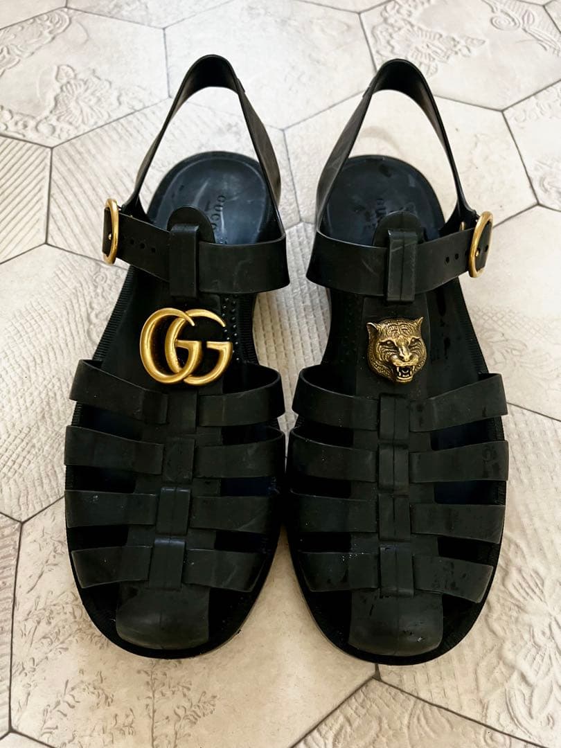 GUCCI ブラック グルカサンダル ラバーサンダル　サイズ8