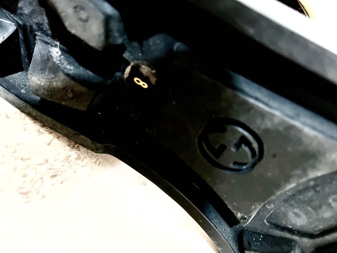 GUCCI ブラック グルカサンダル ラバーサンダル　サイズ8