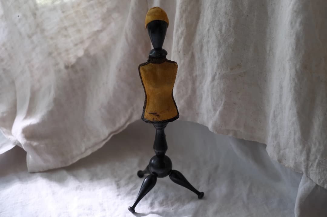 フランスアンティーク｜パリのマネキン