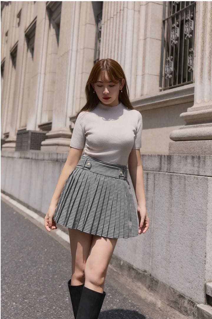 黒のプリーツミニスカート　ハーリップトゥ