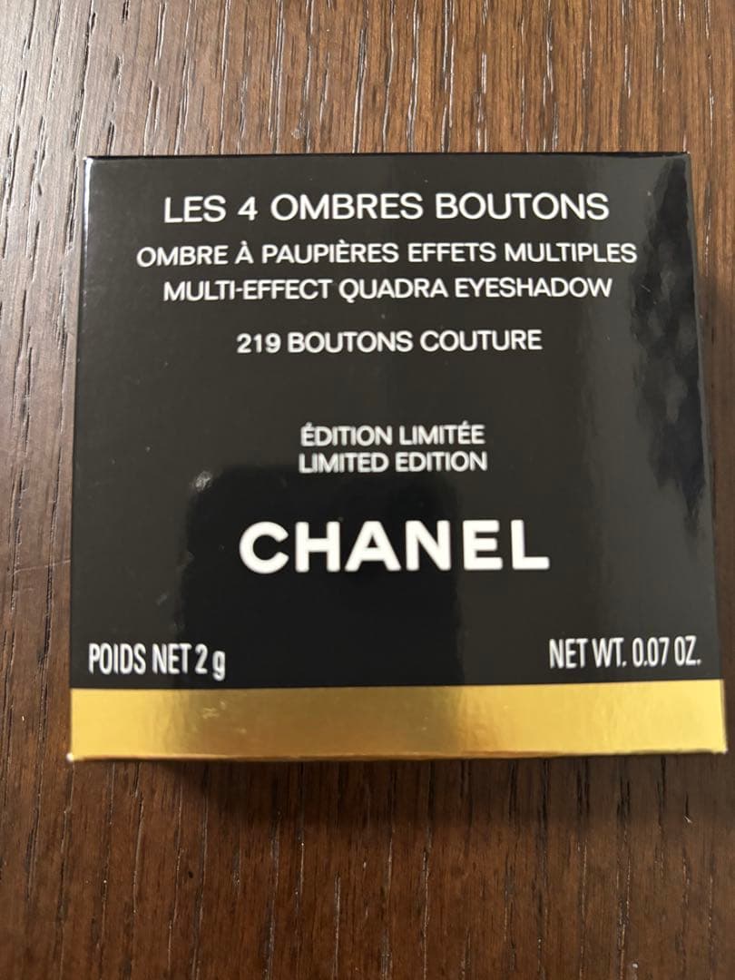 【新品】シャネルCHANELレキャトルオンブル　ブトン219