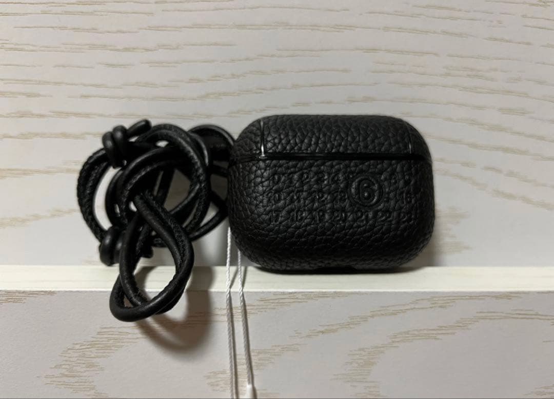 マルジェラMM6 AirPods Proケース　新品未使用