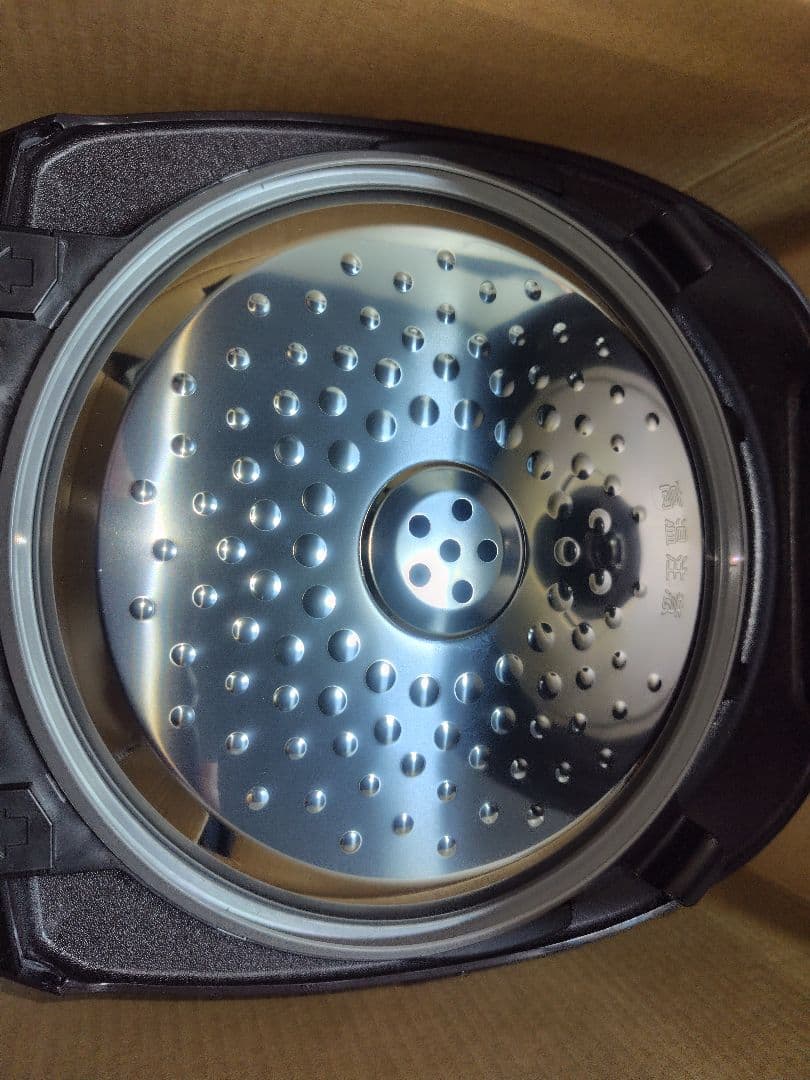 タイガー IH炊飯器 1升炊き JPW-D180T 遠赤黒厚窯 　保証書付き