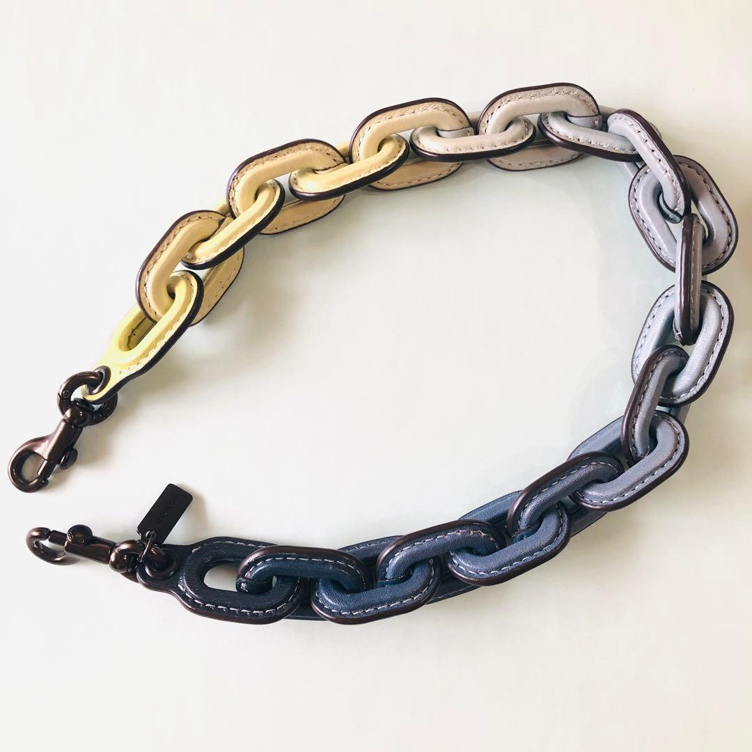 匿名配送／美品／COACH／レザー カバード ショート チェーン ストラップ／