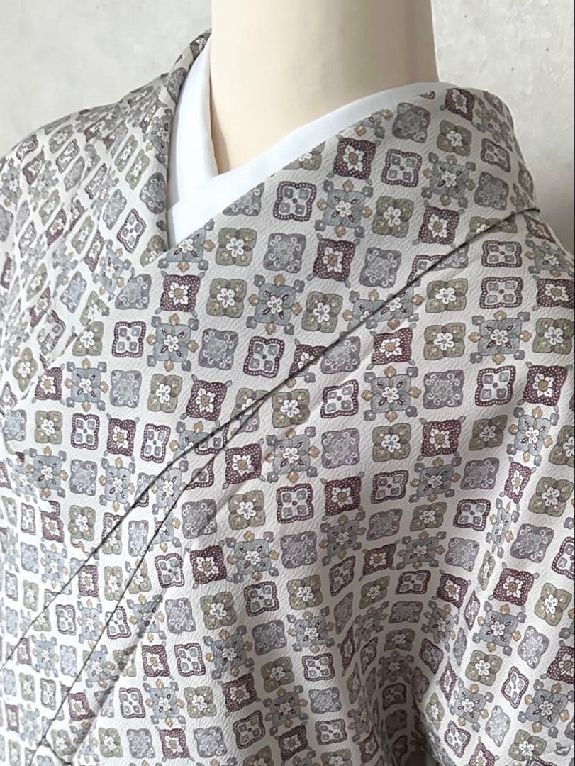 a07 未使用 花模様 正絹 小紋 裄 64.5