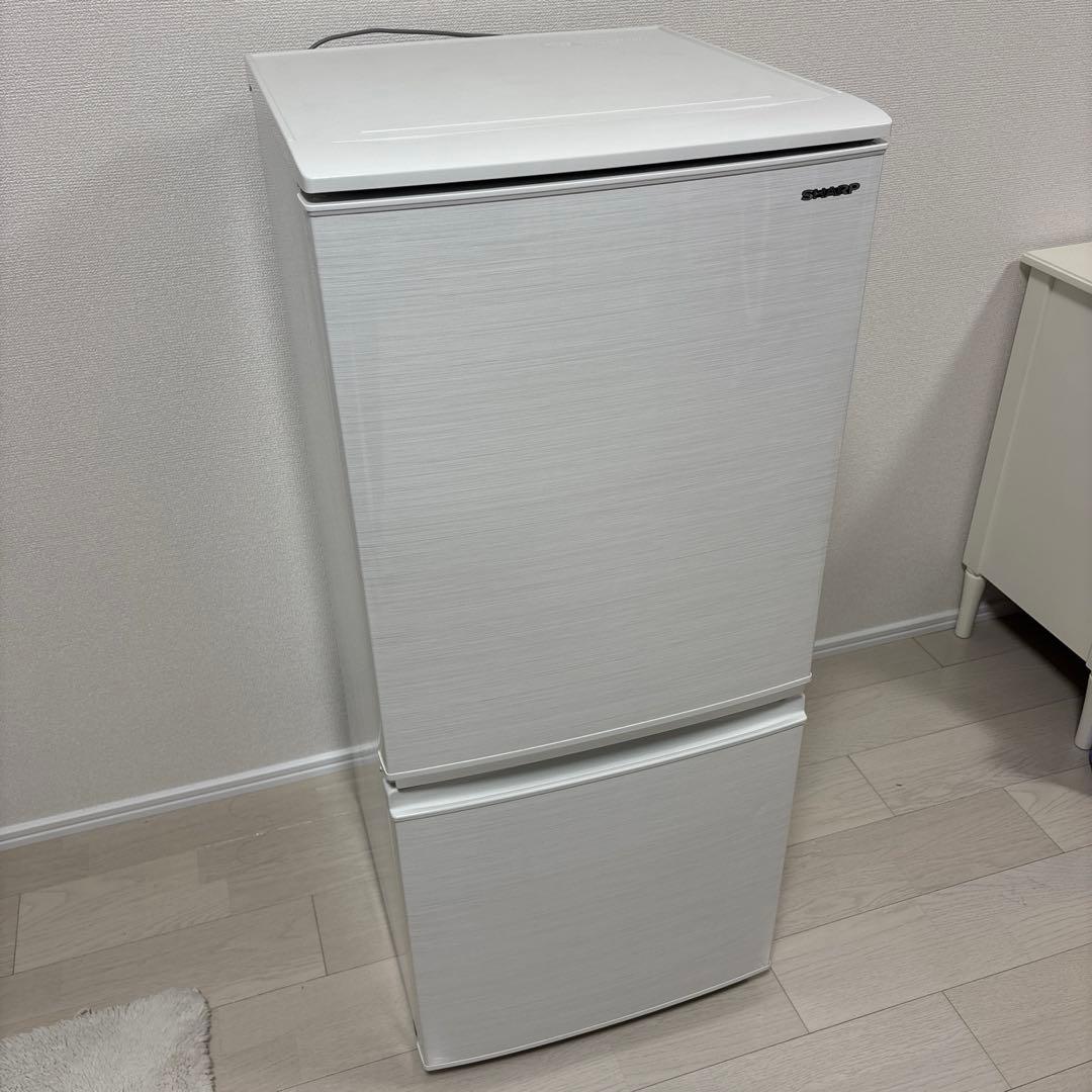 SHARP SJ-D14E-W 冷蔵庫　一人暮らし　ホワイト