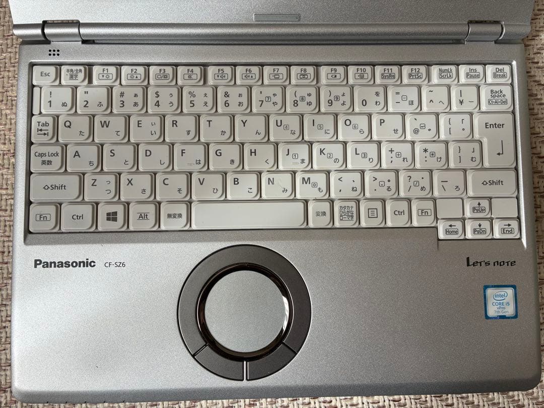 パナソニックレッツノートCF-SZ6 Corei5 SSD238GB ！超軽量！