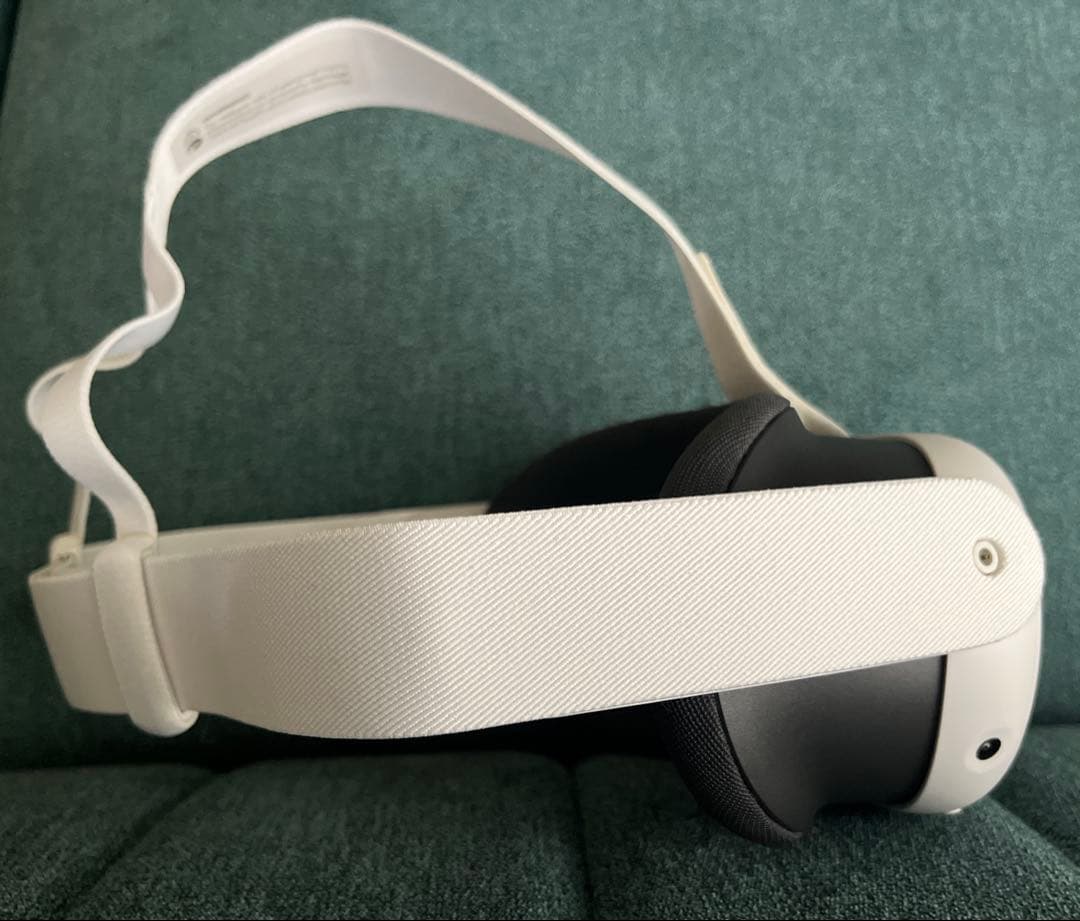  Quest 3 128GB(head strap付き)