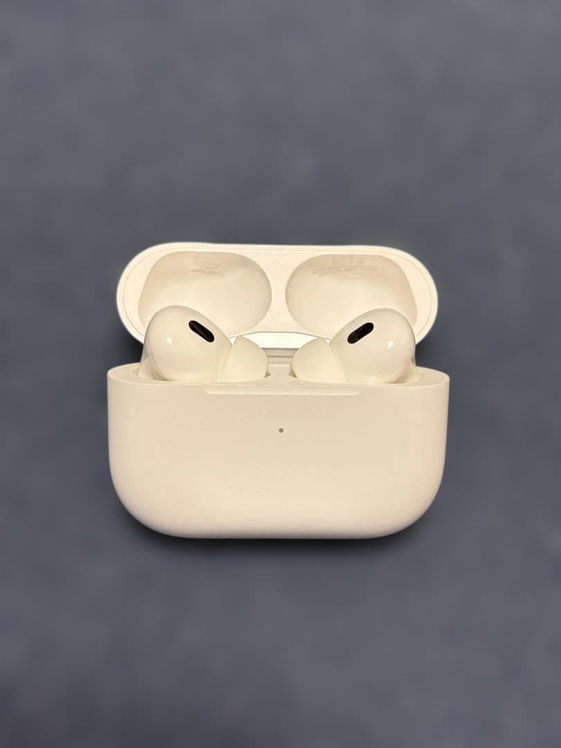 【美品】AirPods pro 第二世代 MagSafe (Lightning)