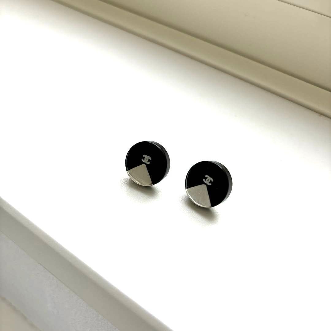 【美品】正規品　CHANEL ピアス