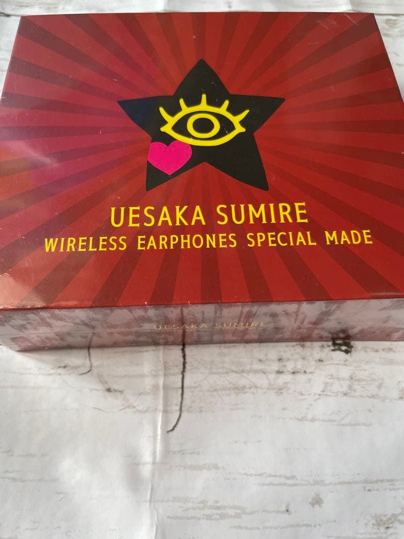 上坂すみれ　ワイヤレスイヤホン