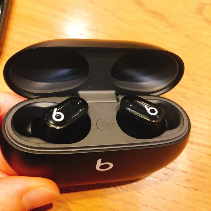 Beats Studio Buds ワイヤレスイヤホン　ブラック
