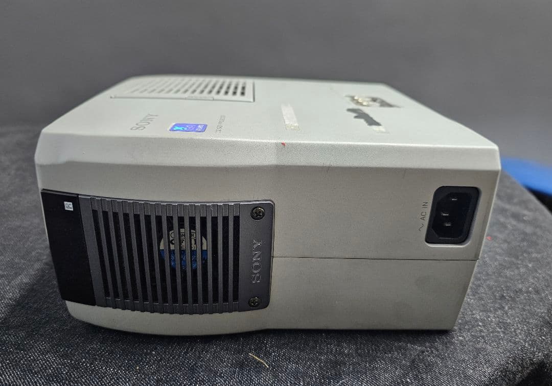 【ジャンク品】ソニーのデータプロジェクターVPL-PX1