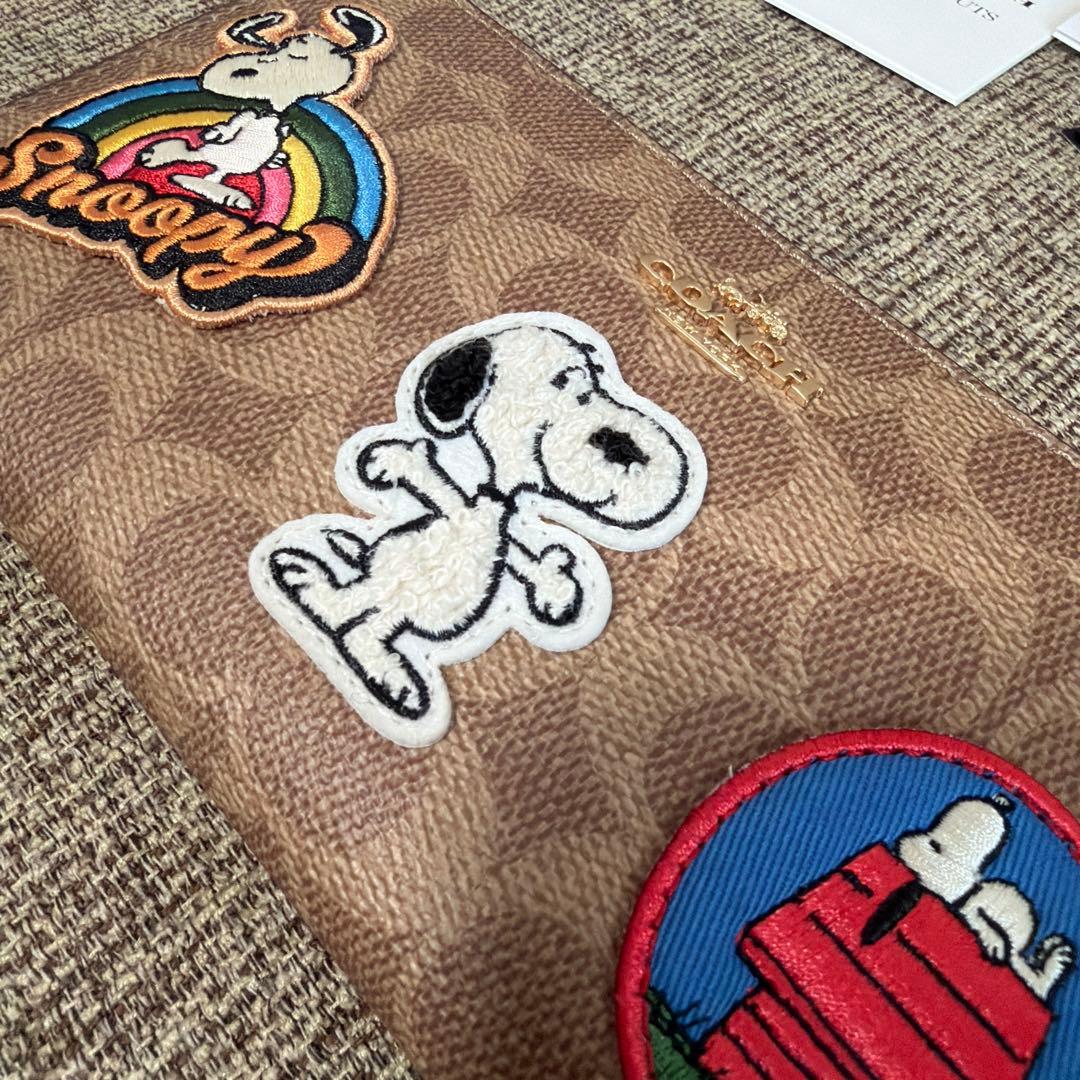 専用COACH X PEANUTS　長財布　スヌーピー　ワッペン　ラウンドジップ