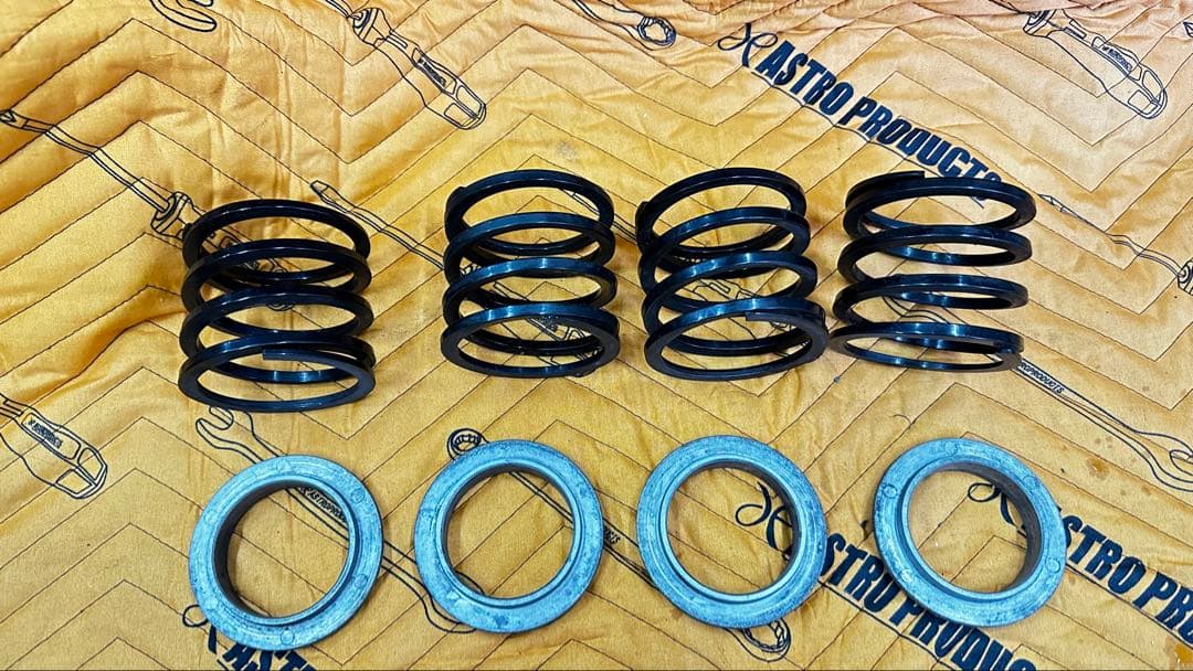 HKS ヘルパースプリング ID65 70mm 2.0k