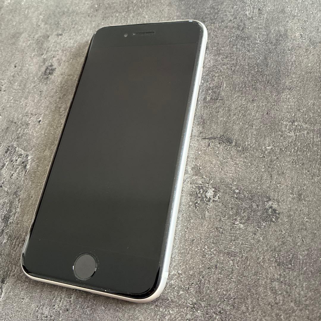 iPhone SE3 128GB ホワイト 美品