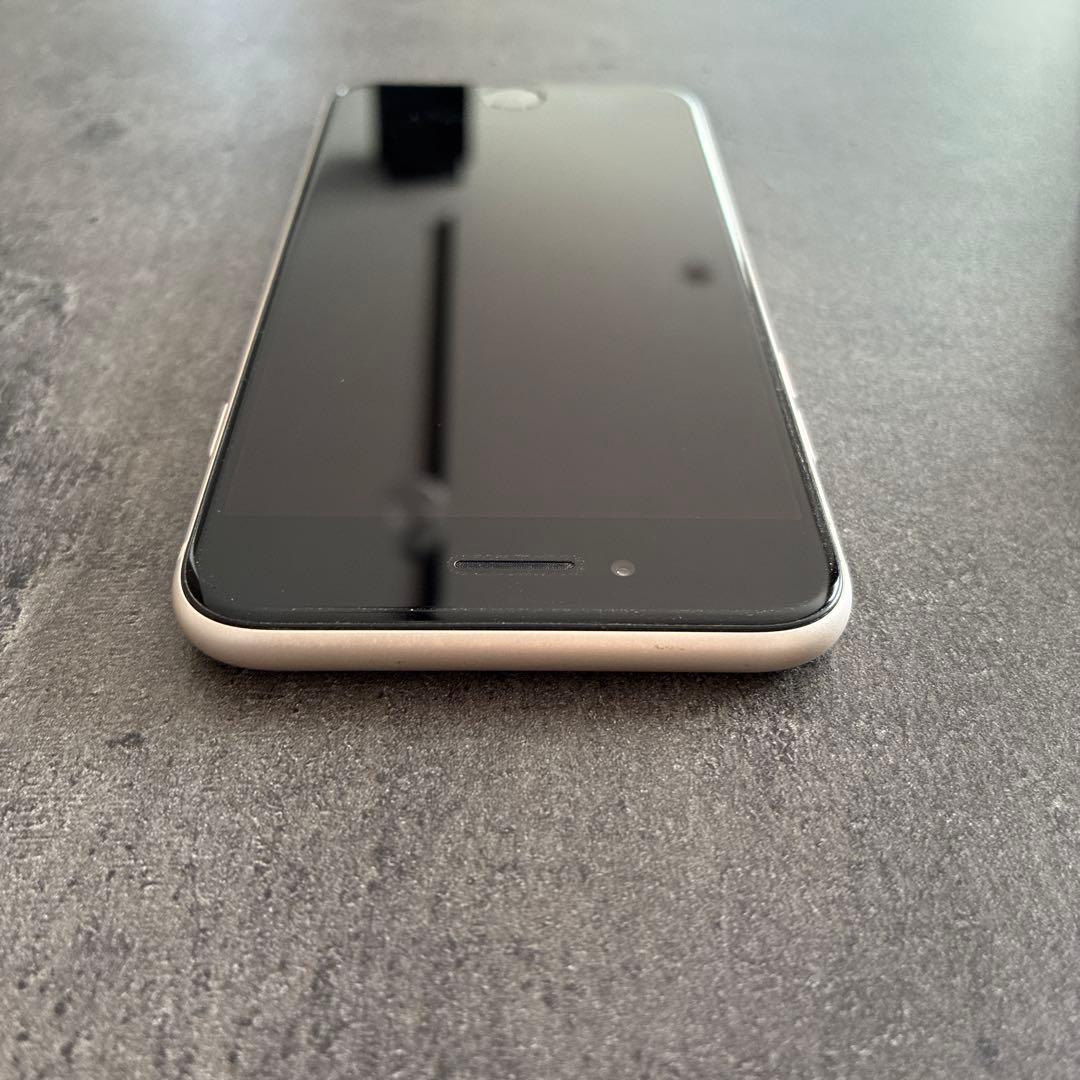 iPhone SE3 128GB ホワイト 美品