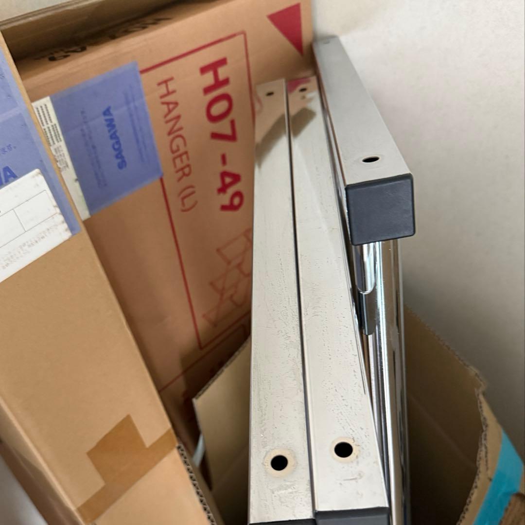 お値下中❗️半額dinosディノス幅と高さが伸縮する 押し入れ頑丈ハンガー 一間用