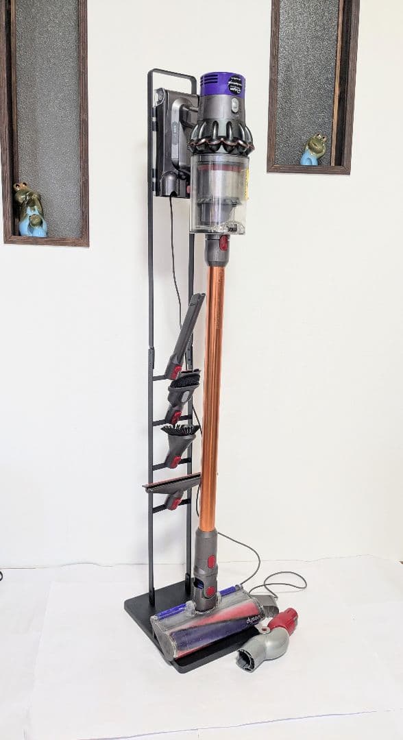 【50分稼働】ダイソン掃除機V10 新品スタンド付きフルセット　②