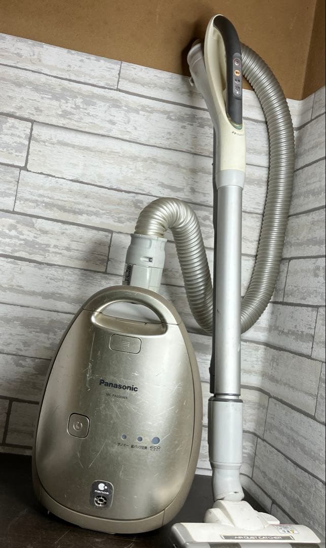Panasonic 紙パック掃除機 MC-PA200WX