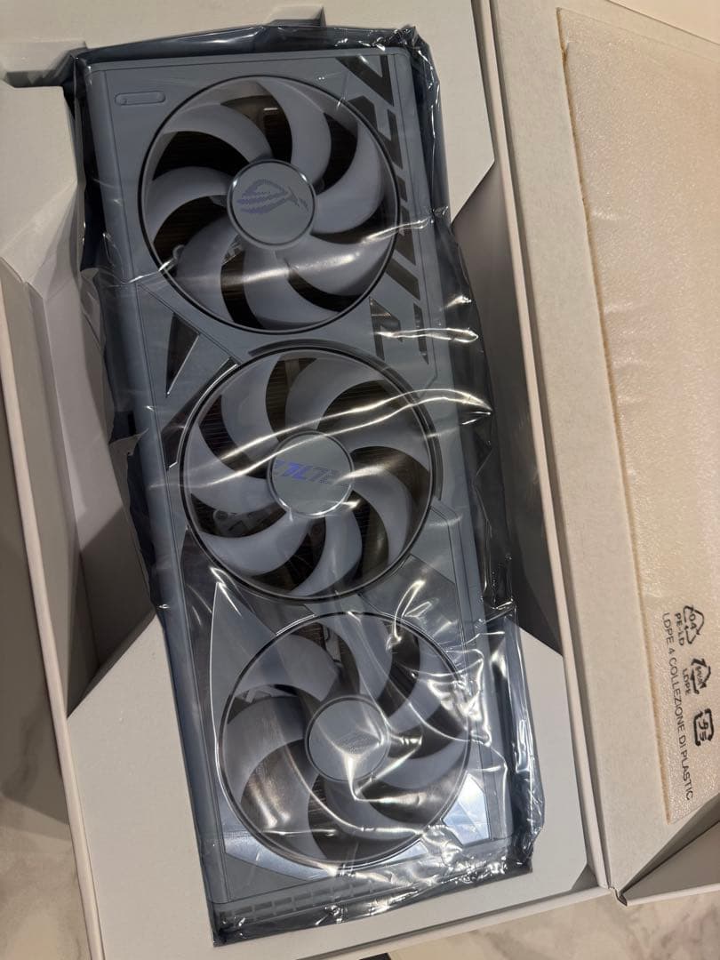 ASUS ROG RTX4090 ホワイト 白色モデル 美品 元箱付