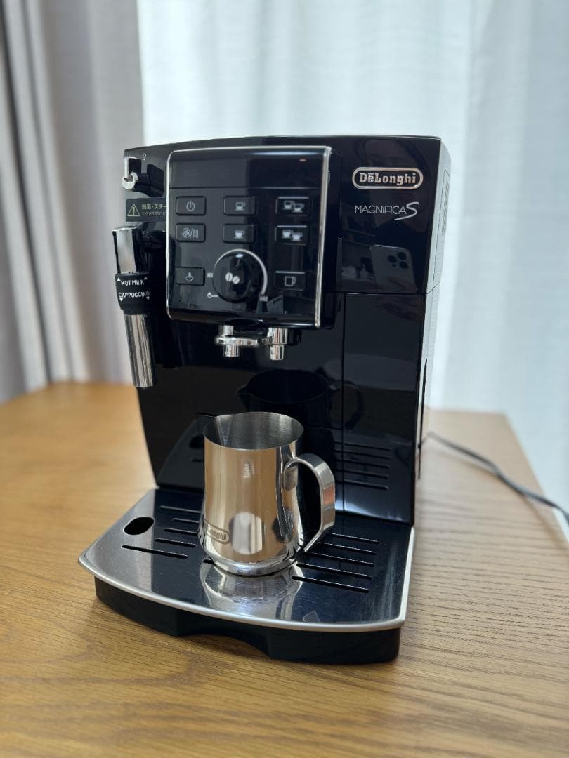 【美品】DeLonghi ECAM23120 エスプレッソマシン