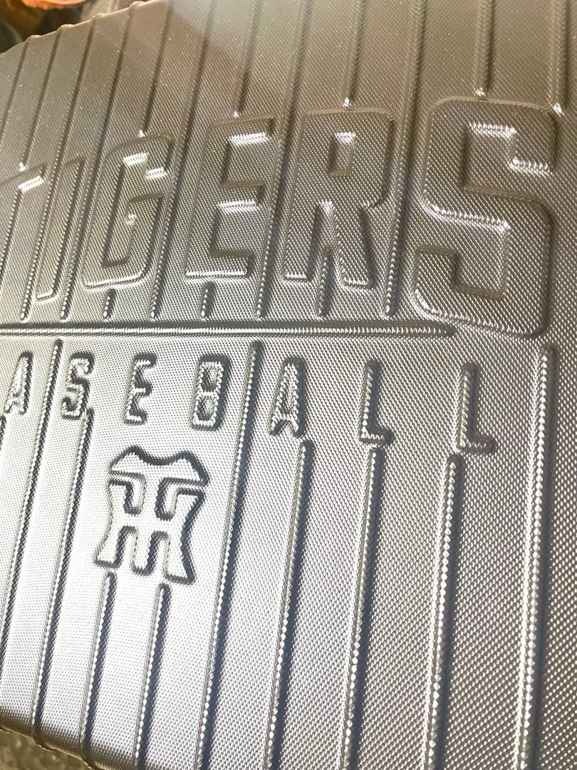 美品 阪神タイガース ダイヤモンドプラス 限定特典 キャリーケース