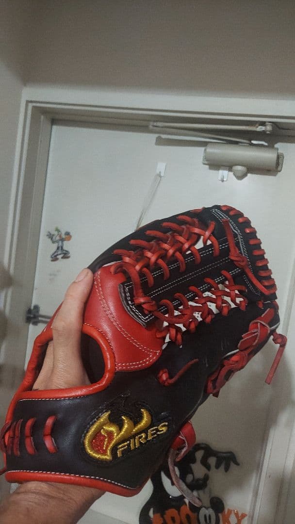 Fires 軟式グローブ 赤黒　大人用　外野用