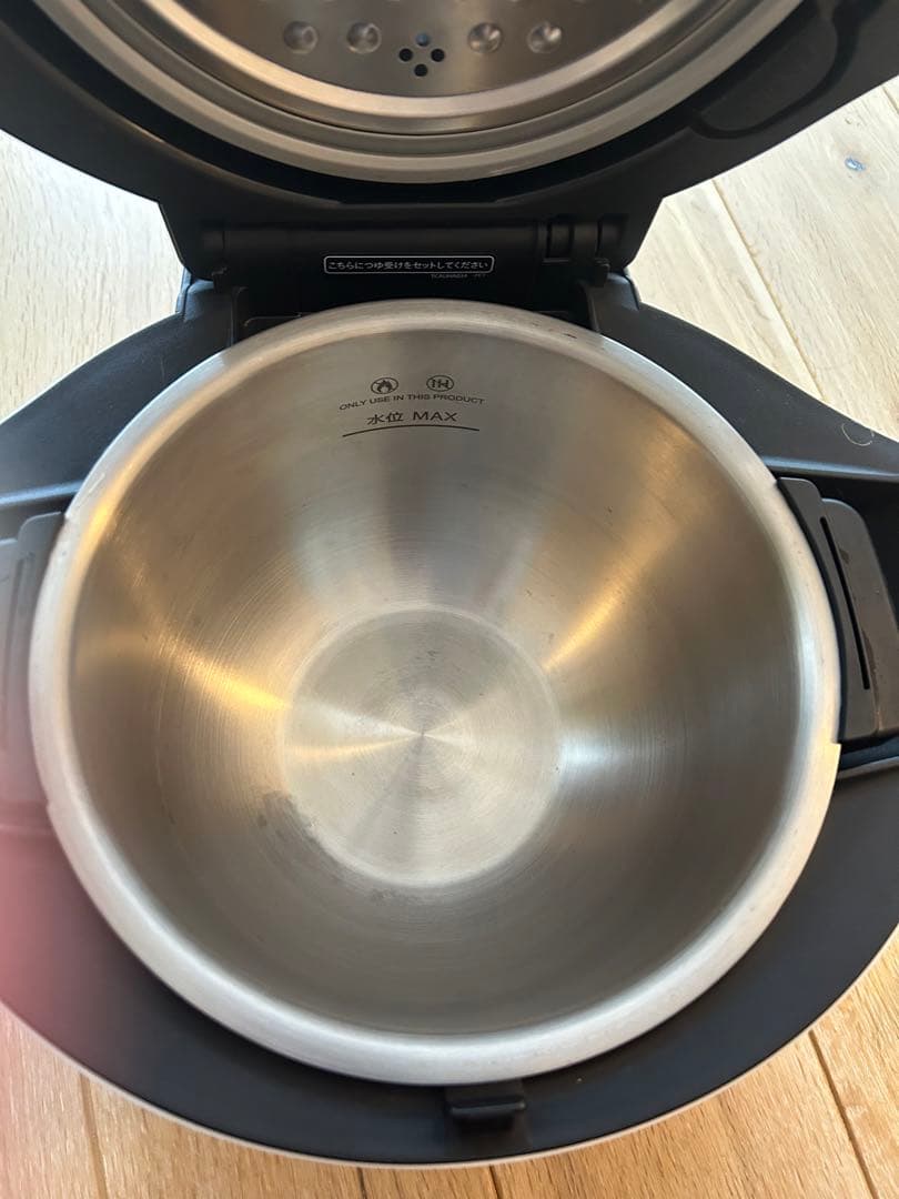 【美品】ヘルシオホットクック KN-HW24E ホワイト