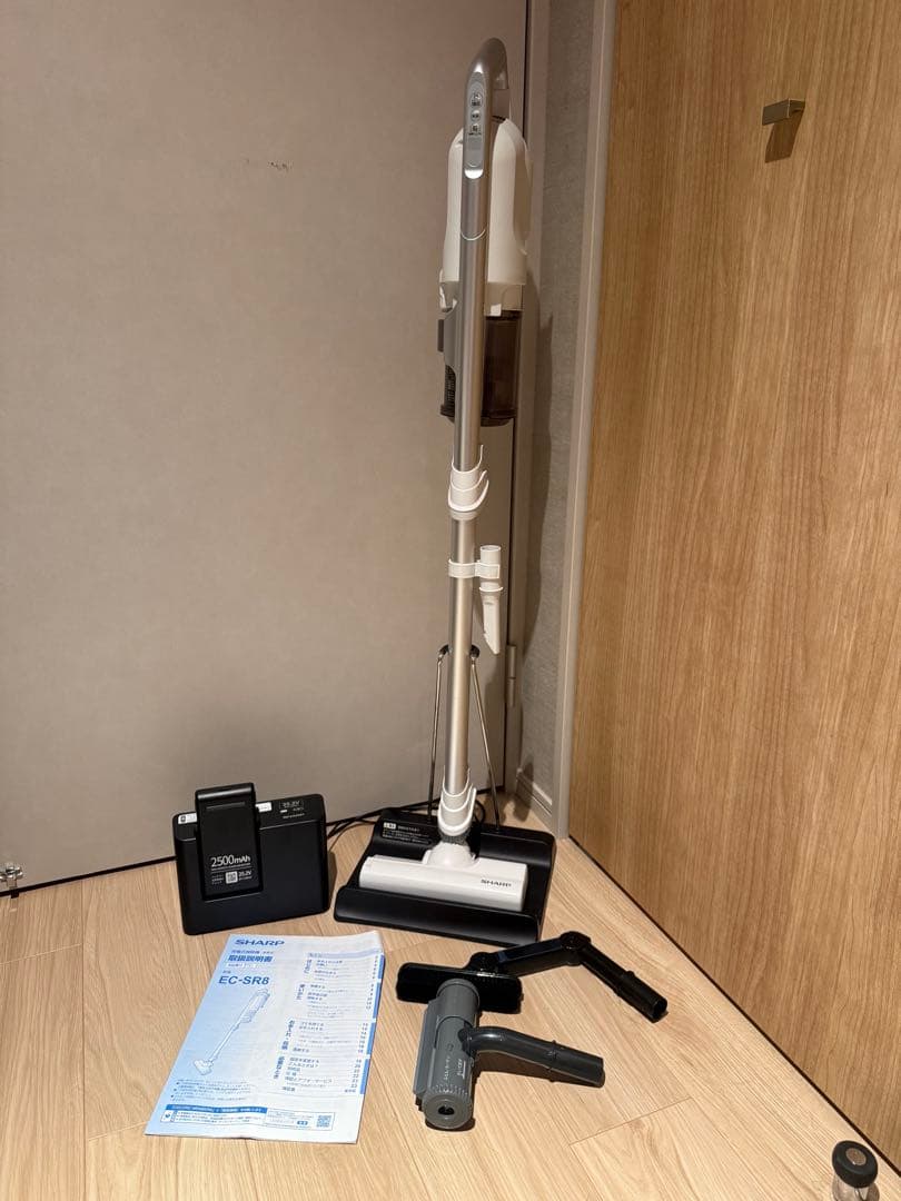 【即日発送可能】シャープ 掃除機 EC-SR8-W 美品 静音