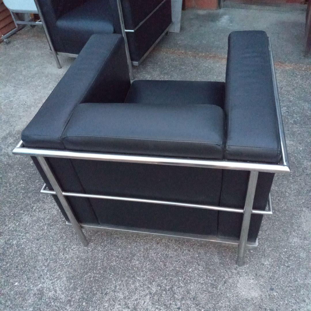 ル・コルビジェ　LC2　1人掛けソファ　1脚　リプロダクト品(レプリカ)合皮