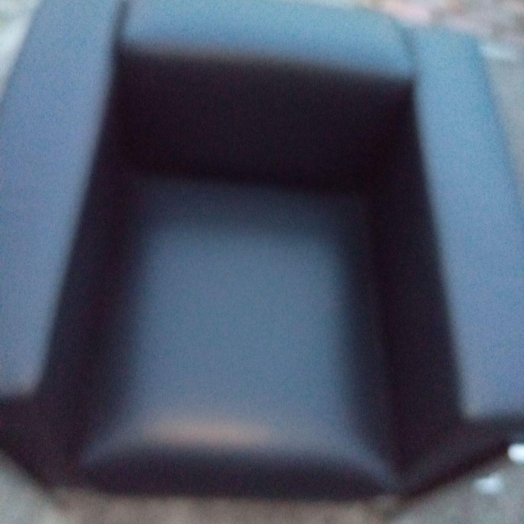 ル・コルビジェ　LC2　1人掛けソファ　1脚　リプロダクト品(レプリカ)合皮