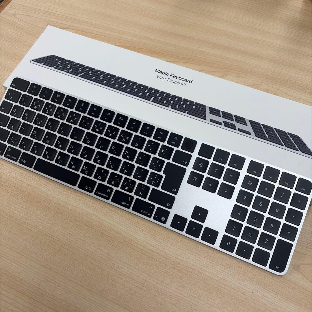Magic Keyboard with Touch ID 新品同様 ブラック
