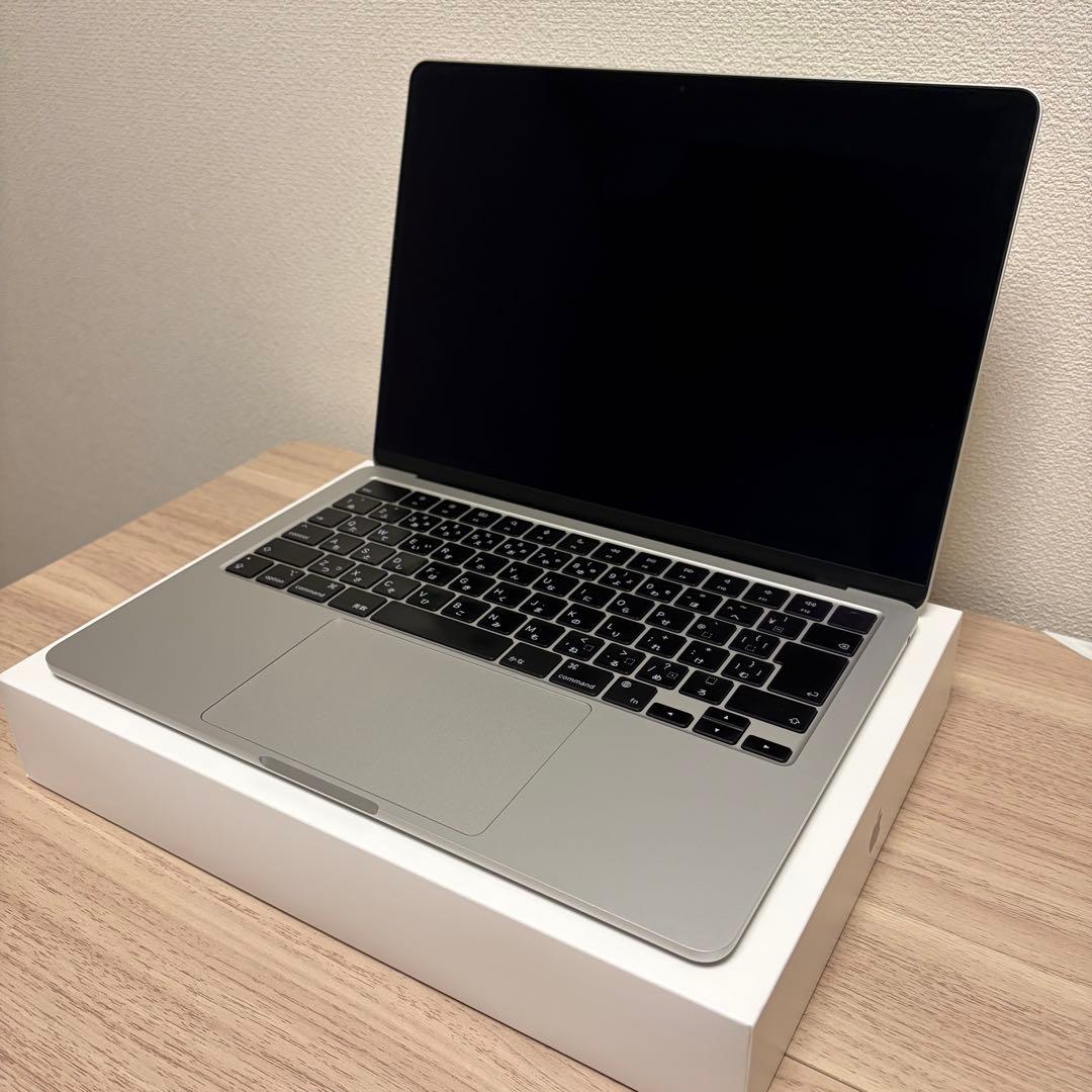 【超美品】MacBook Air M2 シルバー 16GB 512GB