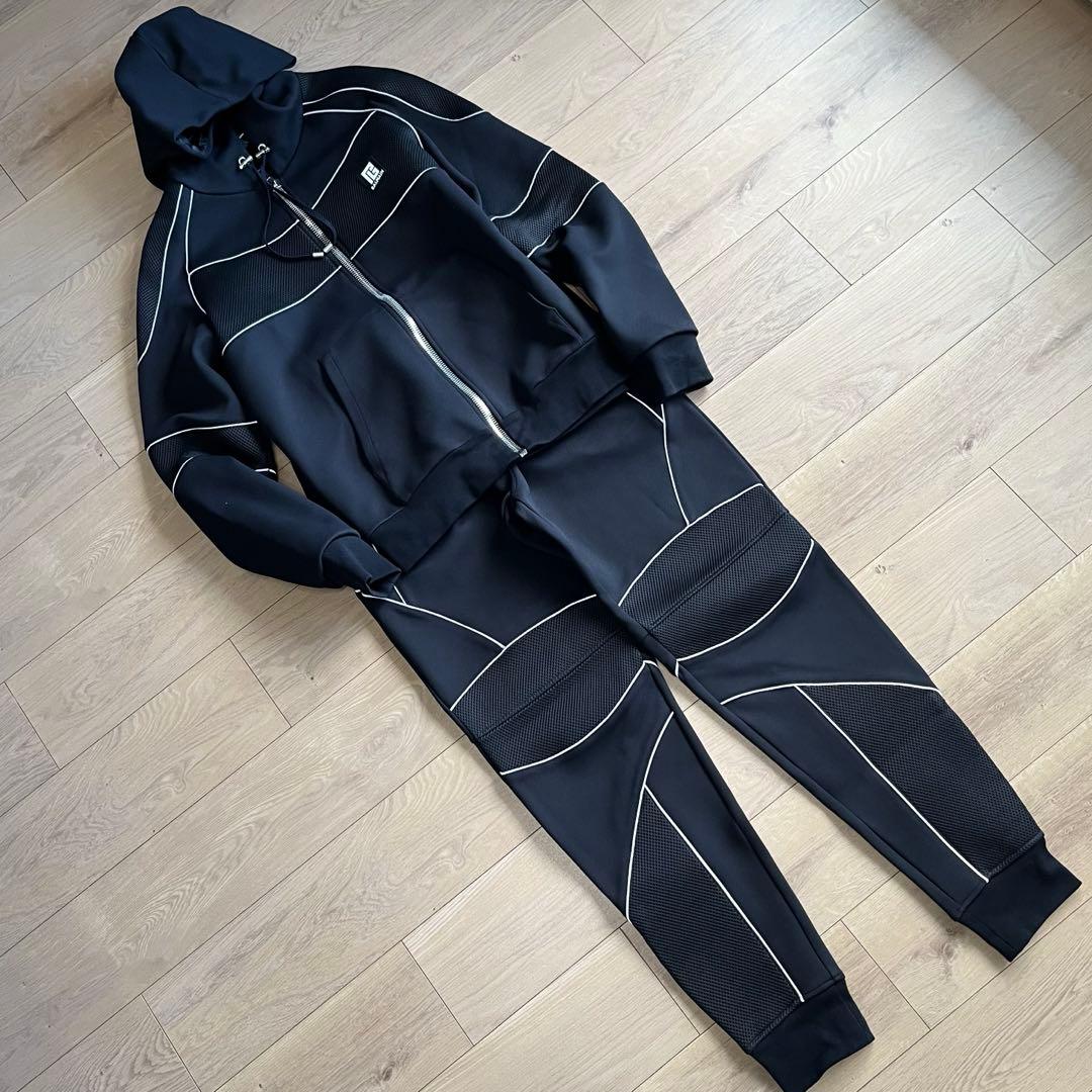 新品同様　バルマン　ジャージ上下　セットアップ　 メッシュ　ブラック　M