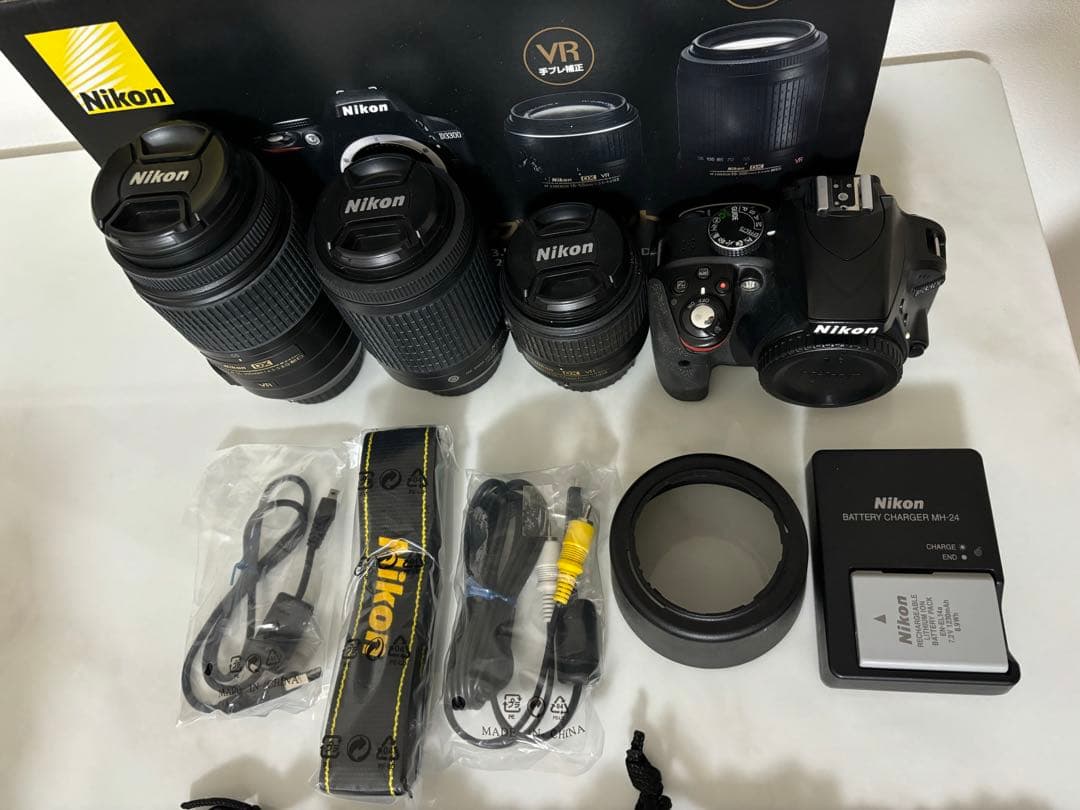 Nikon D3300 ダブルズームキット レンズ55-300付き
