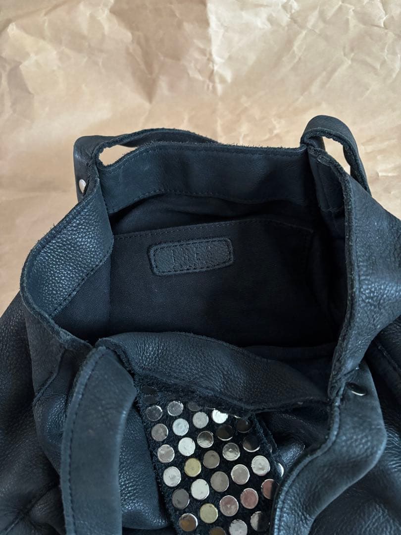 TRES トレ スタッズ レザー トートバッグ