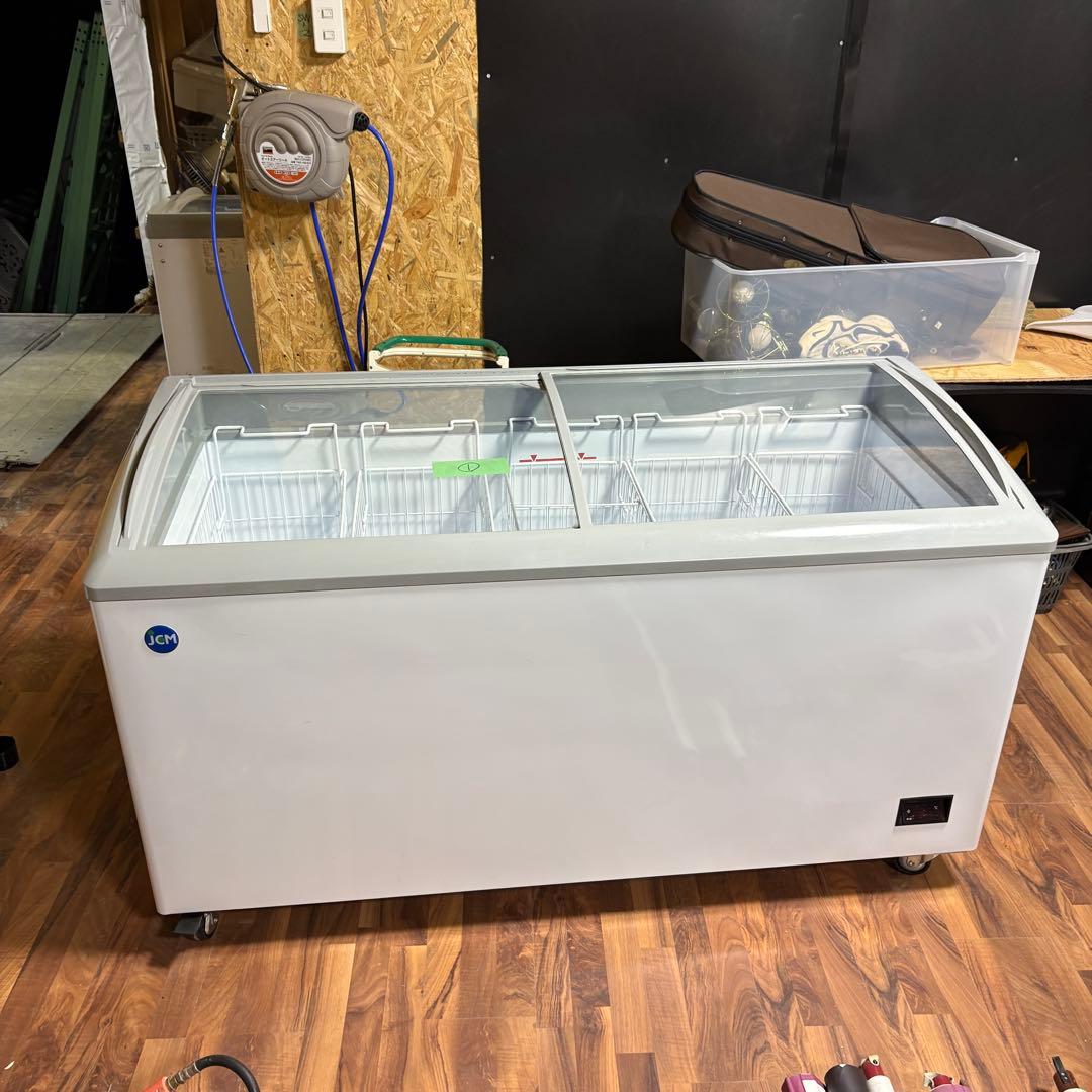① 24年購入品　業務用330L冷凍ショーケース　JCMCS-330L