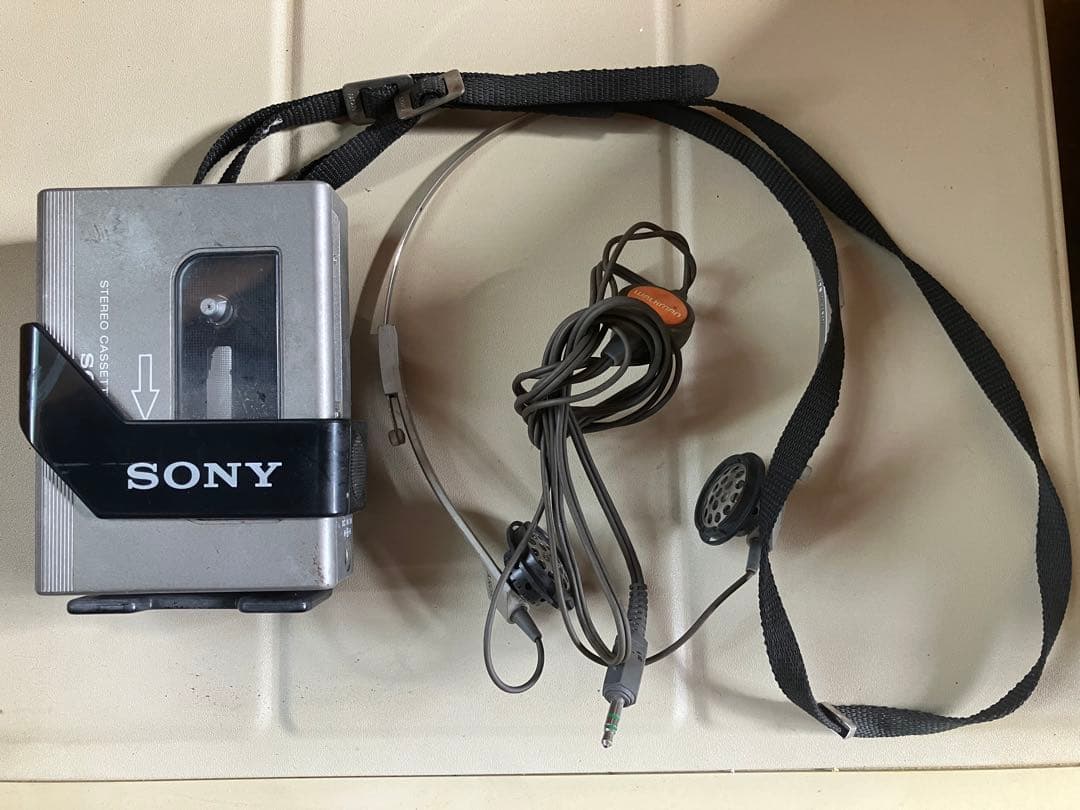 SONY ウオークマン　TPS-L2、WM-2、WM-2用ホルダー？　二代