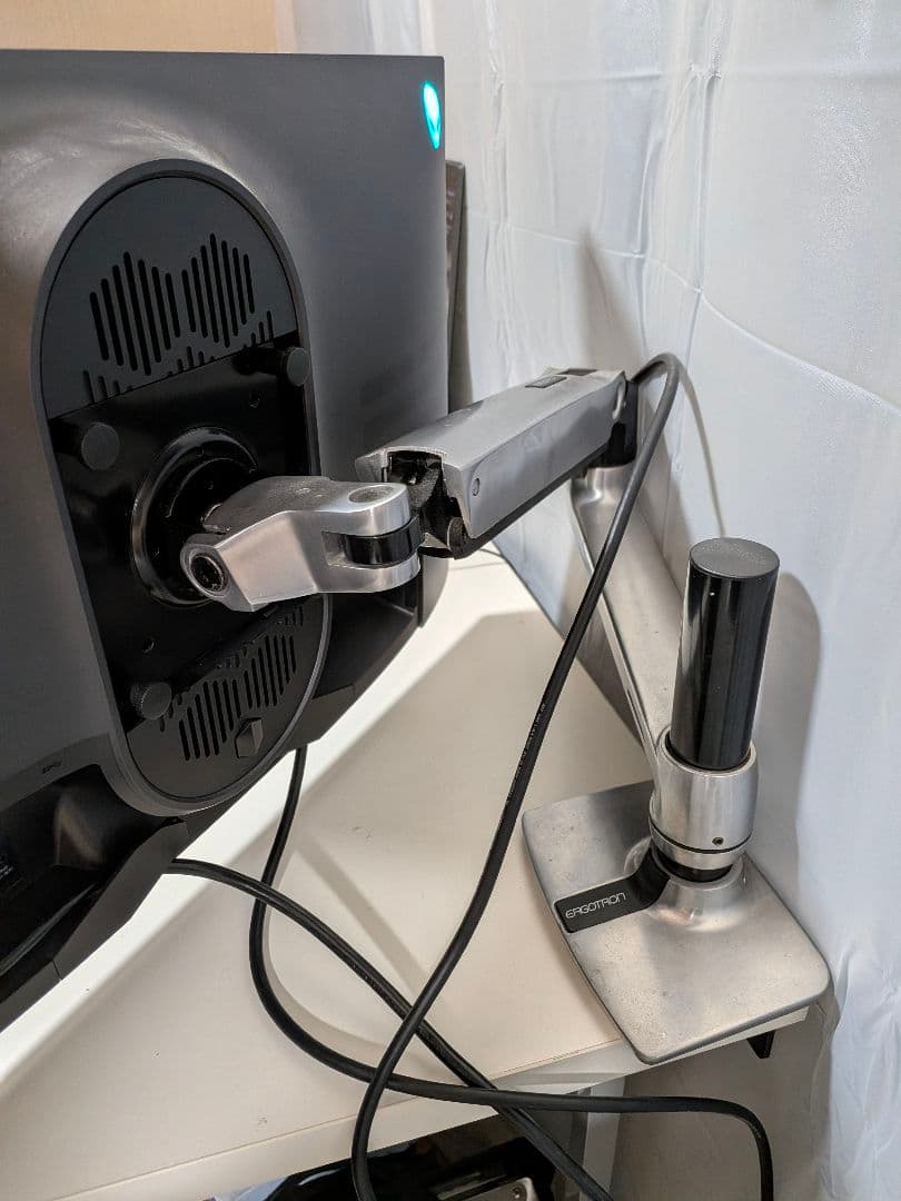 ALIENWARE モニター AW2521HF　エルゴトロンモニターアーム付