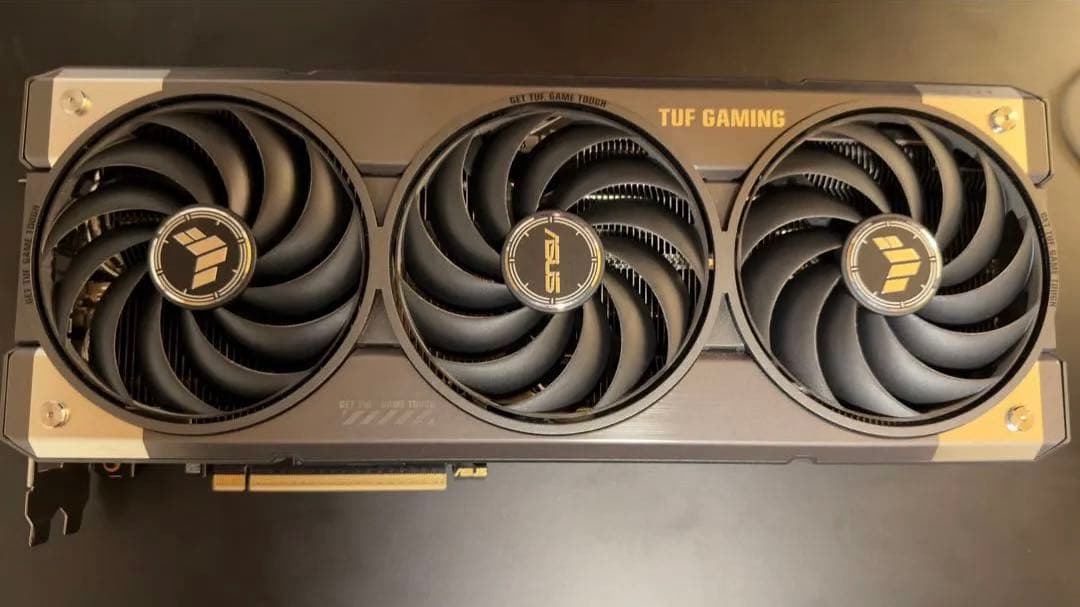 グラフィックボード・グラボ・ビデオカード ASUS TUF RTX 5070 Ti 16G