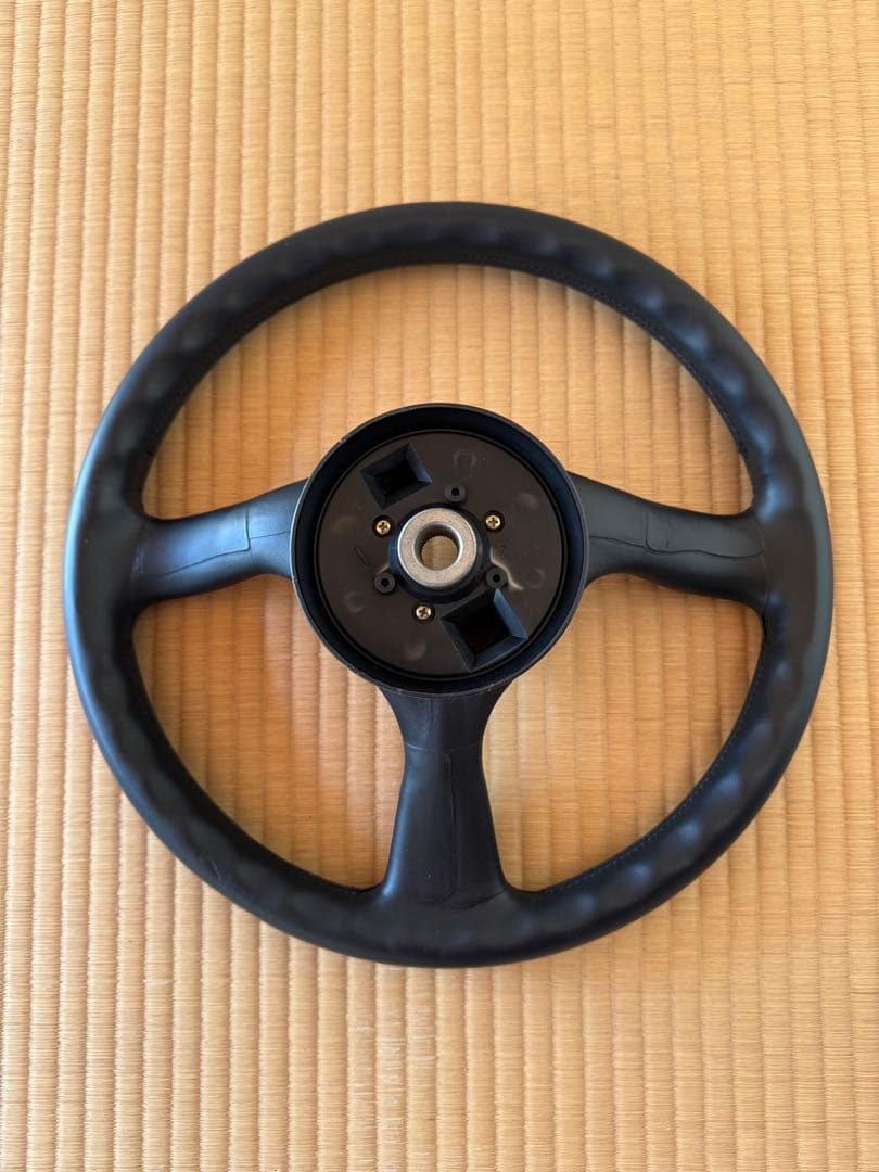 スカイライン　BNR32GT-R 前期ステアリングホイール
