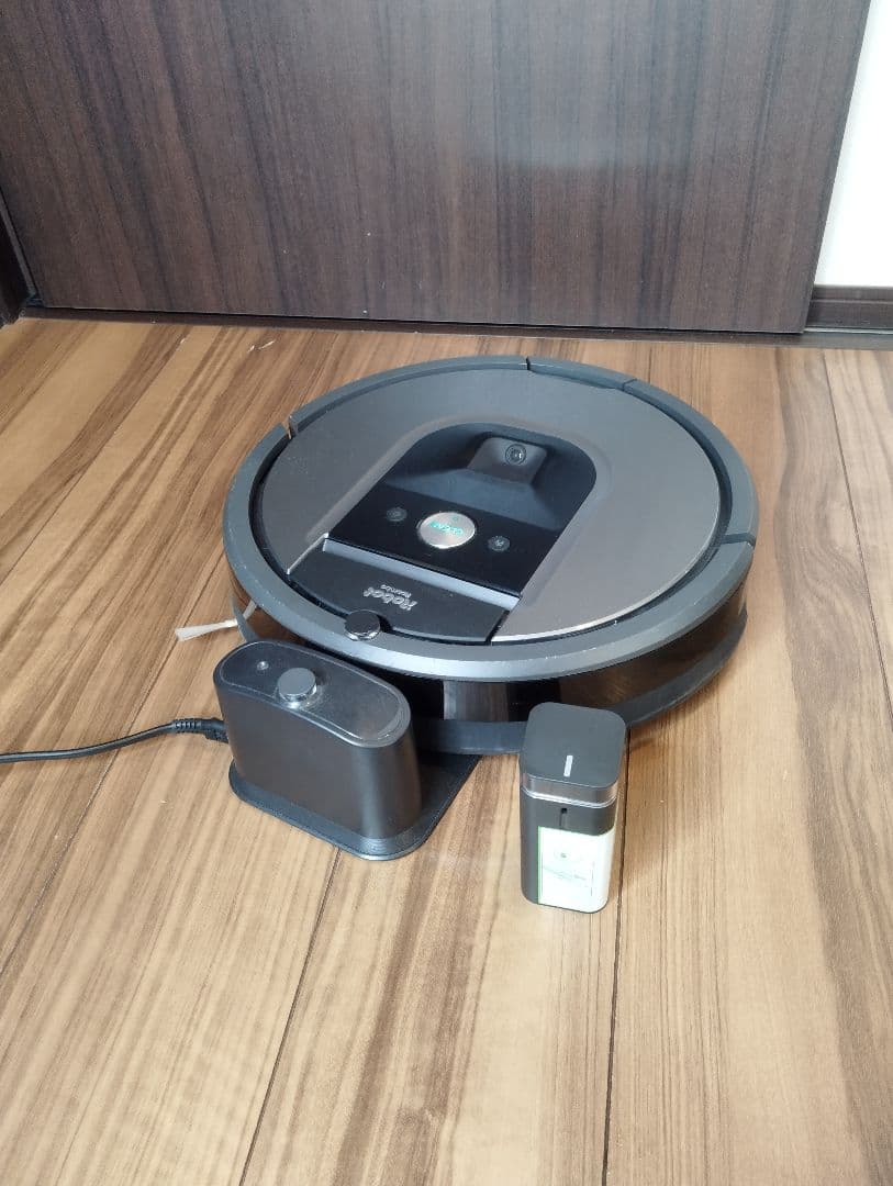 ①Roomba960 ルンバ960 　ロボット掃除機
