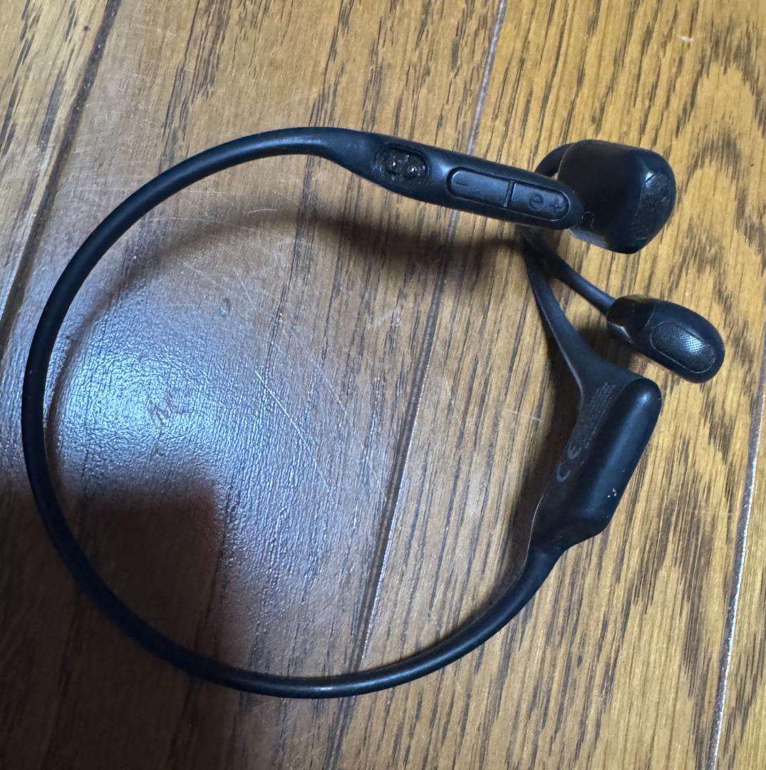 SHOKZ OPENRUN PRO 骨伝導イヤホン 中古品