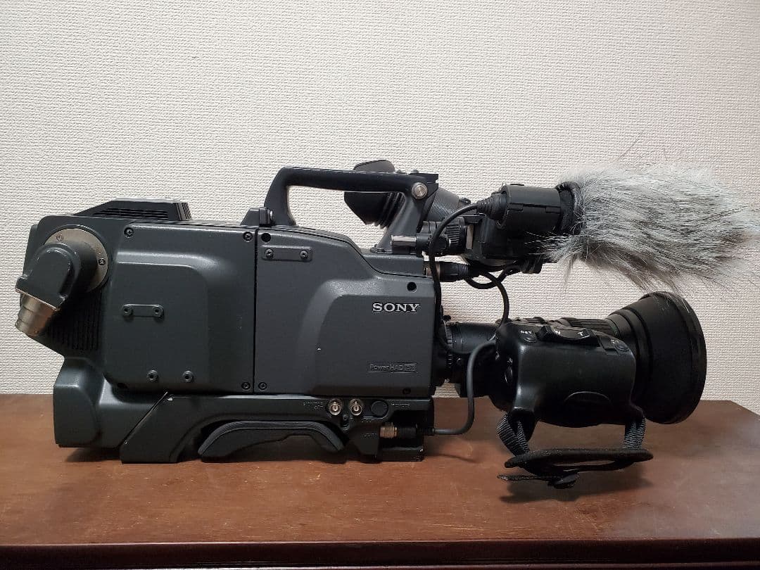 SONY DXC-D50+CA-D50+レンズ　ケース・フネ付