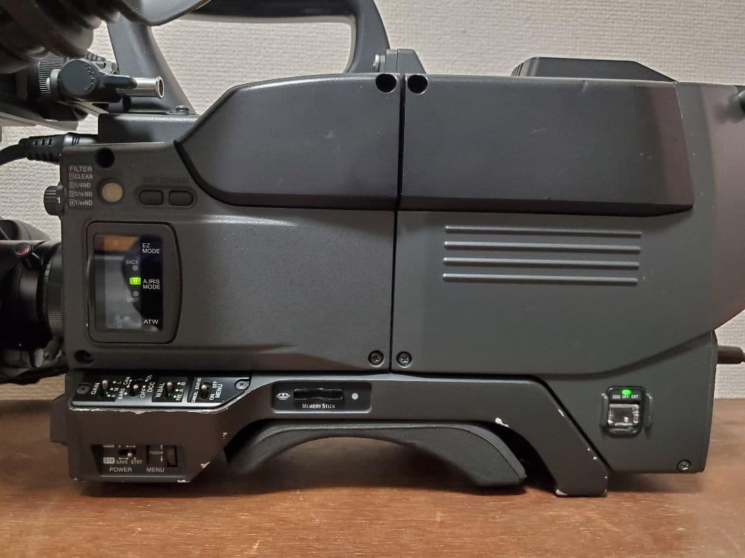 SONY DXC-D50+CA-D50+レンズ　ケース・フネ付