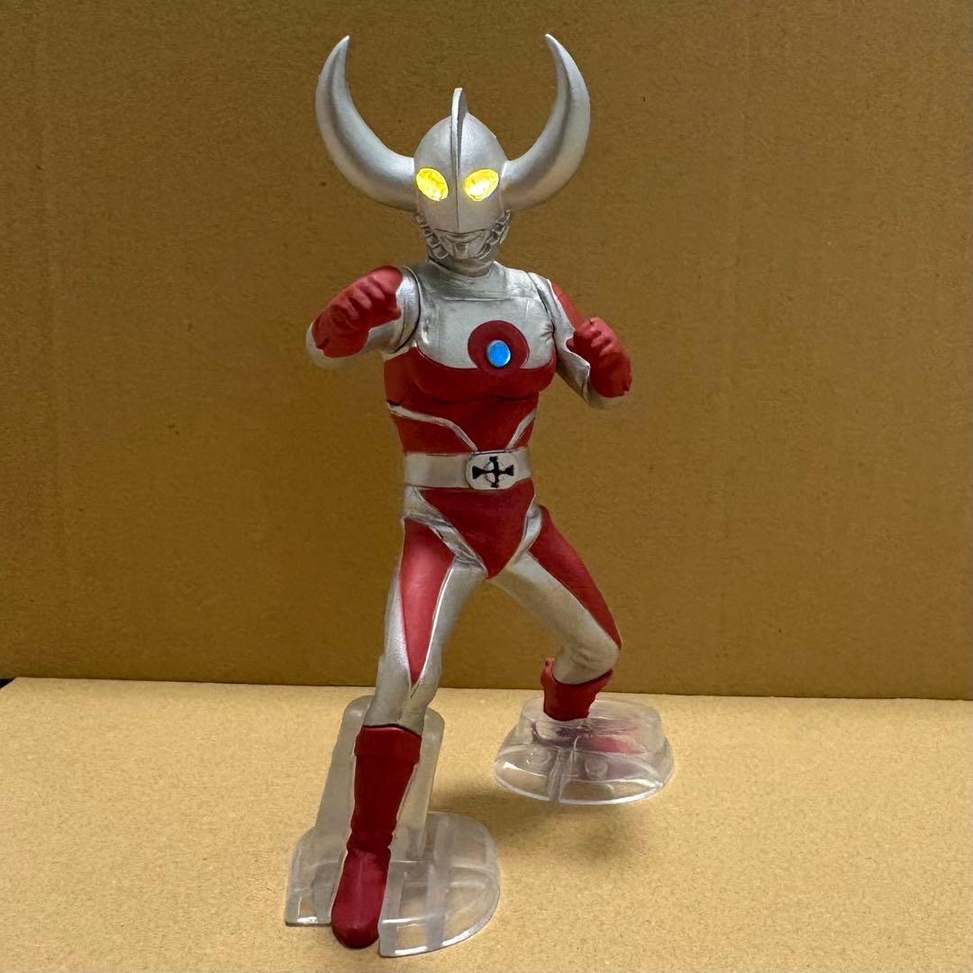 アルティメットルミナス　 ウルトラの父 フィギュア